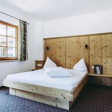 Andis Almdorf זולדן