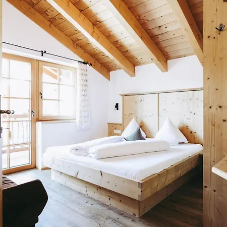 Andis Almdorf זולדן