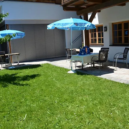 Konukevi Andis Almdorf 2*