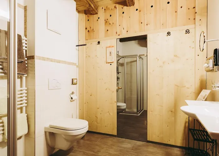 Andis Almdorf Gasthuis 2*