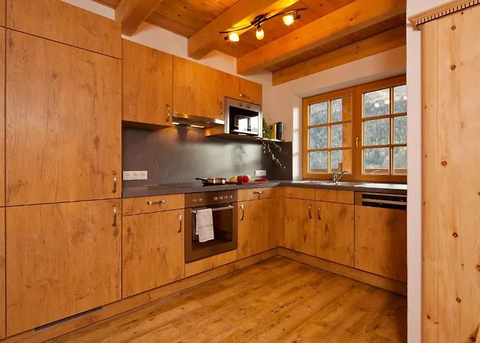 Andis Almdorf Affittacamere 2*