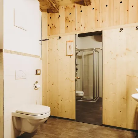 Andis Almdorf Casa de hóspedes 2*