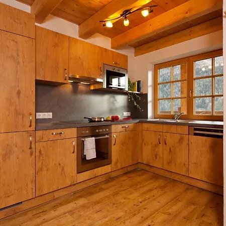 Andis Almdorf Casa de hóspedes 2*